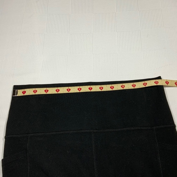 Athleta Salutation Stash 7/8 Tight - Medium - Picture 7 of 13